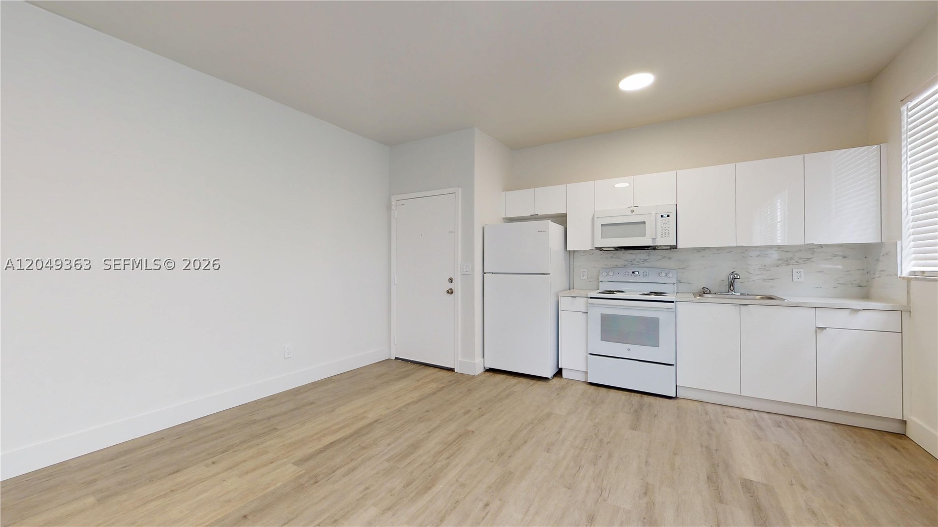 828 Pennsylvania Ave 7 Property Photo 5