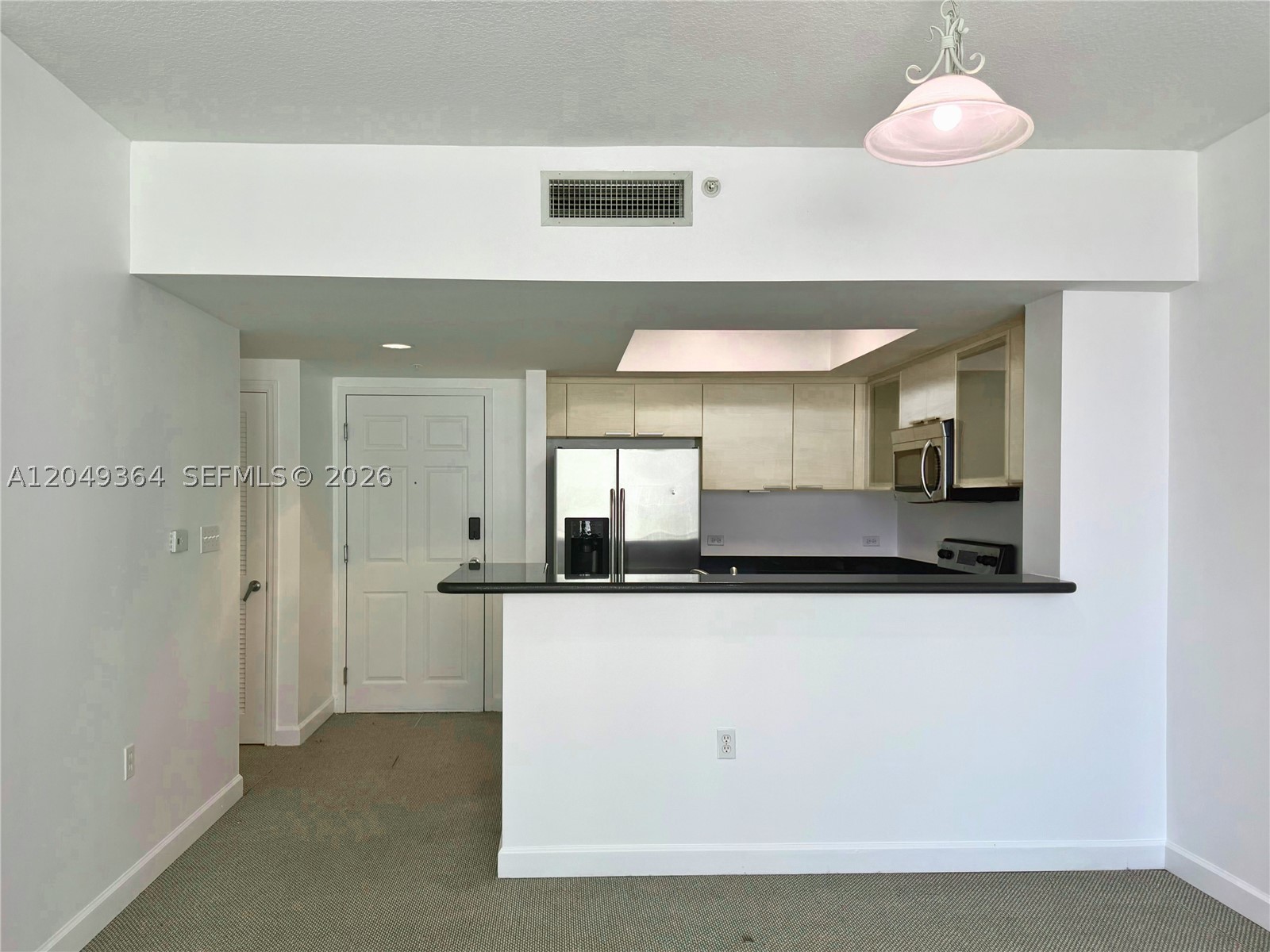 140 S Dixie Hy 502 Property Photo 2