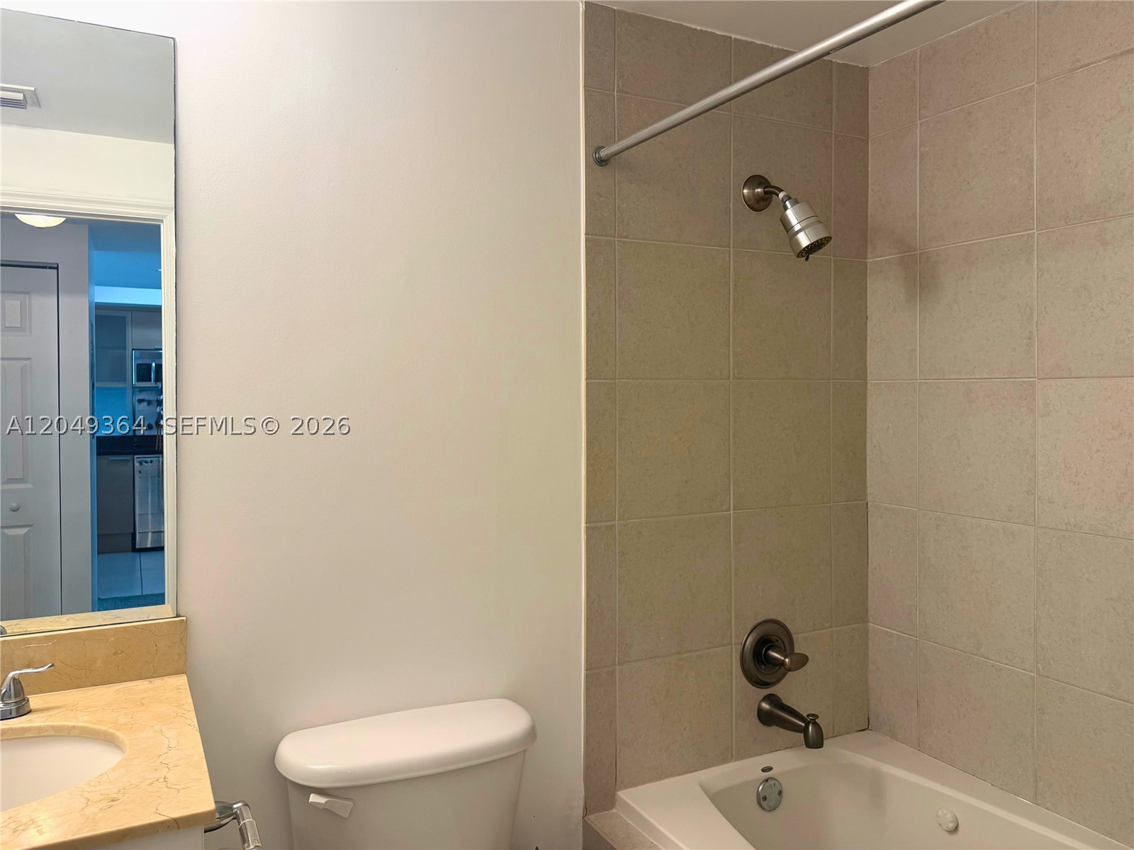 140 S Dixie Hy 502 Property Photo 13