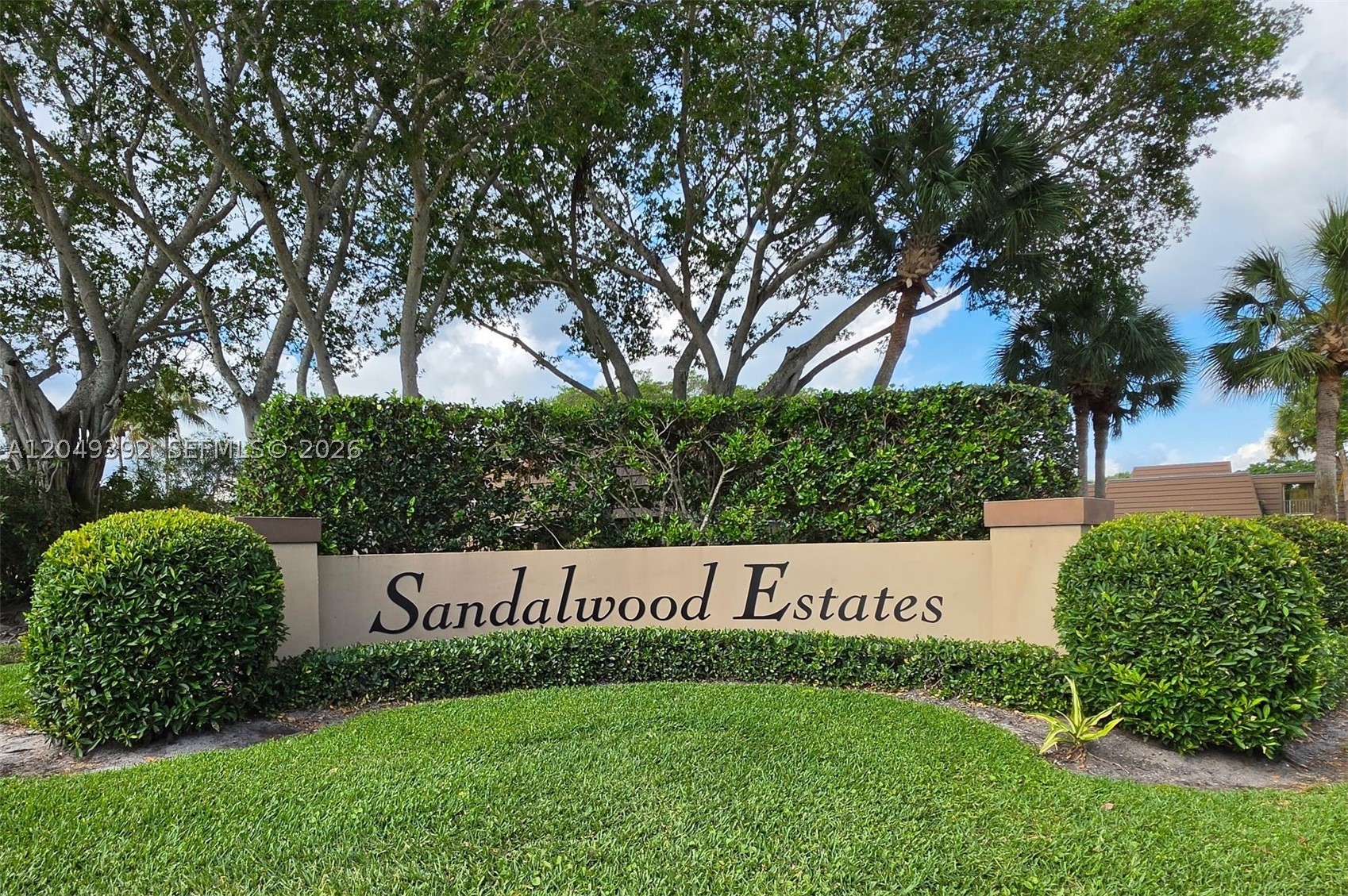 515 5th Ct Property Photo 1