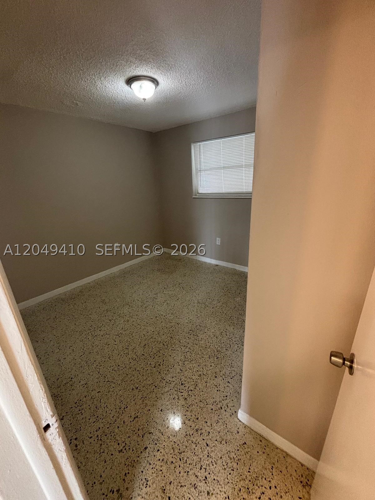 1047 Sw 7th St 12 Property Photo 6