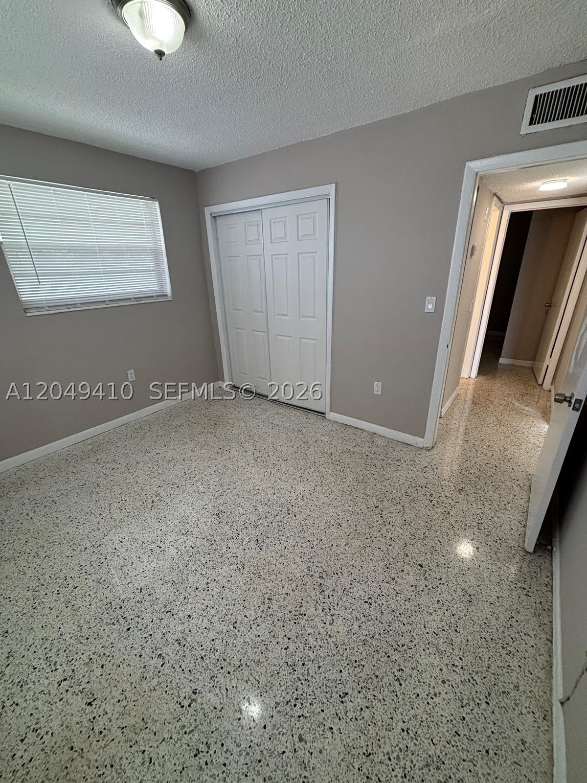 1047 Sw 7th St 12 Property Photo 9