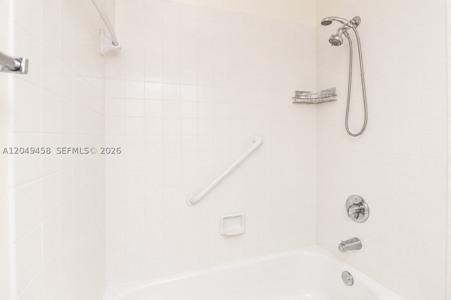 687 Se 22nd Dr Property Photo 13