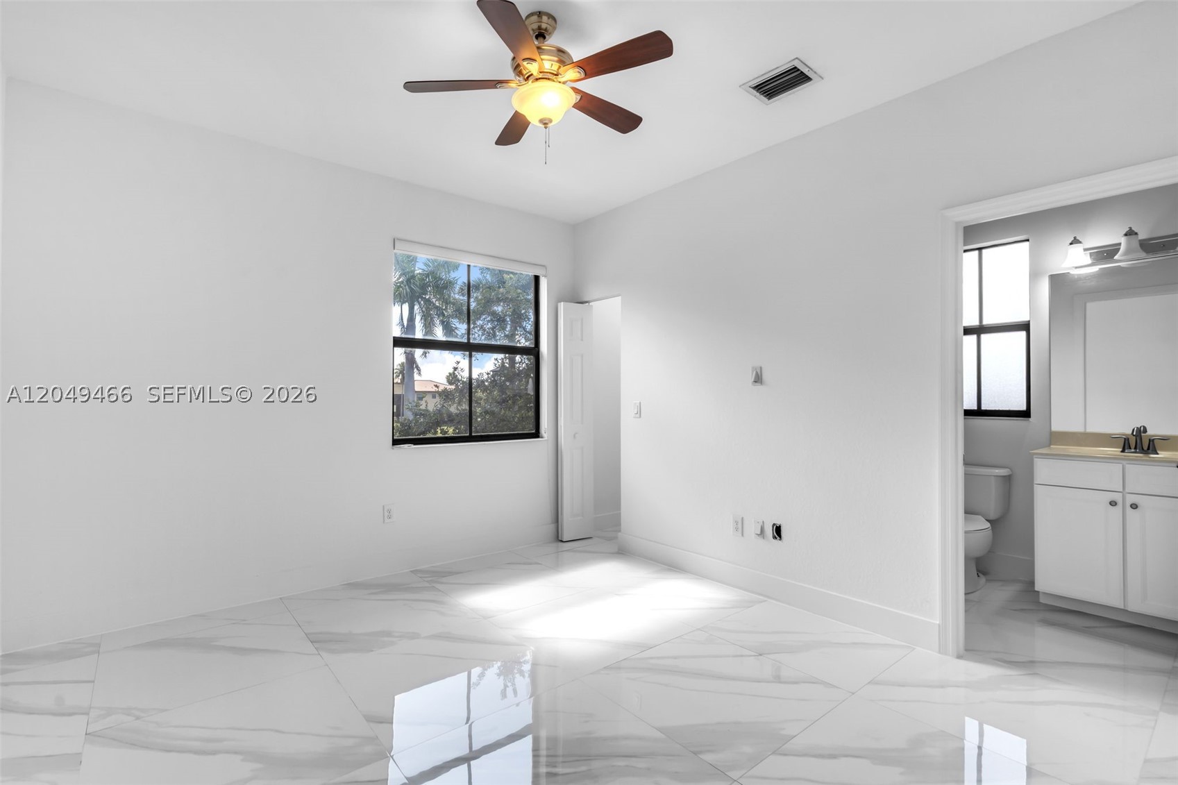 8850 Nw 99th Path Property Photo 17