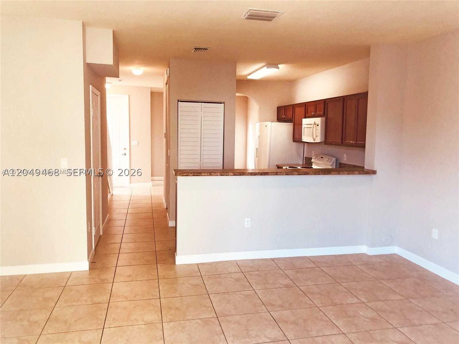 2884 Se 2nd Dr 2 Property Photo 6