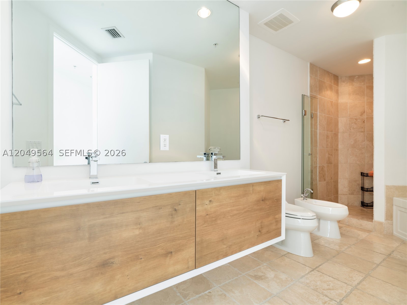 18201 Collins Ave 4709a Property Photo 13