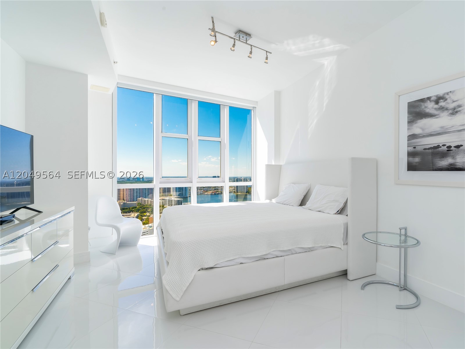 18201 Collins Ave 4709a Property Photo 15
