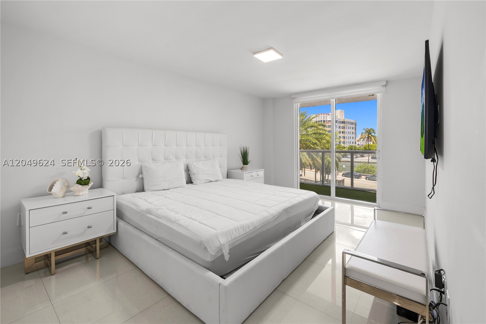2457 Collins Ave 307 Property Photo 10
