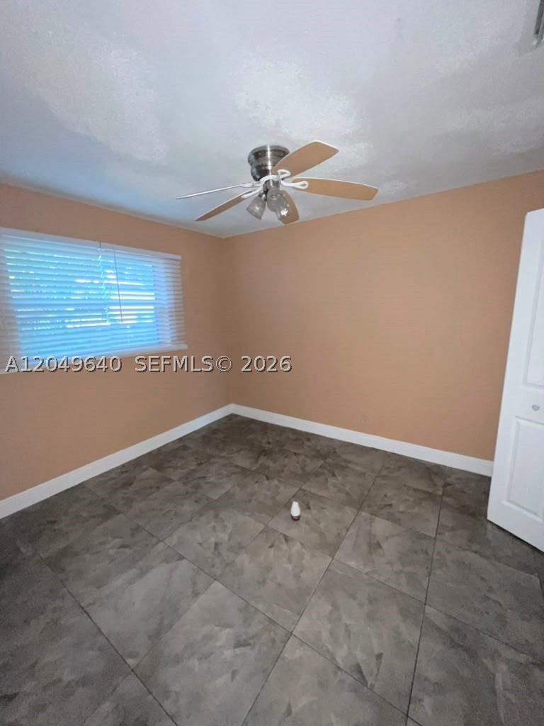2201 Scott St B Property Photo 15
