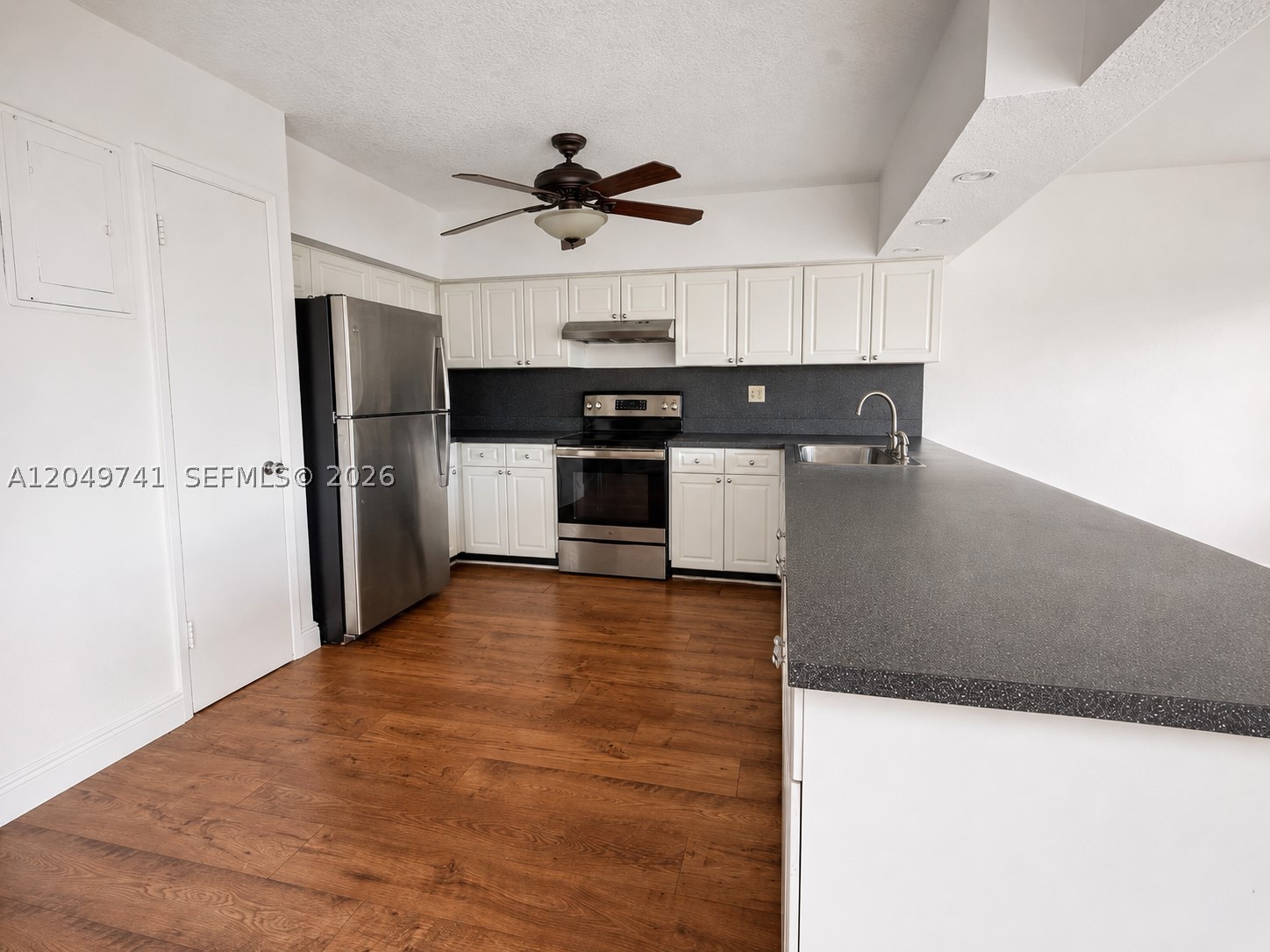 5040 Ne 14th Ter 0 Property Photo 15
