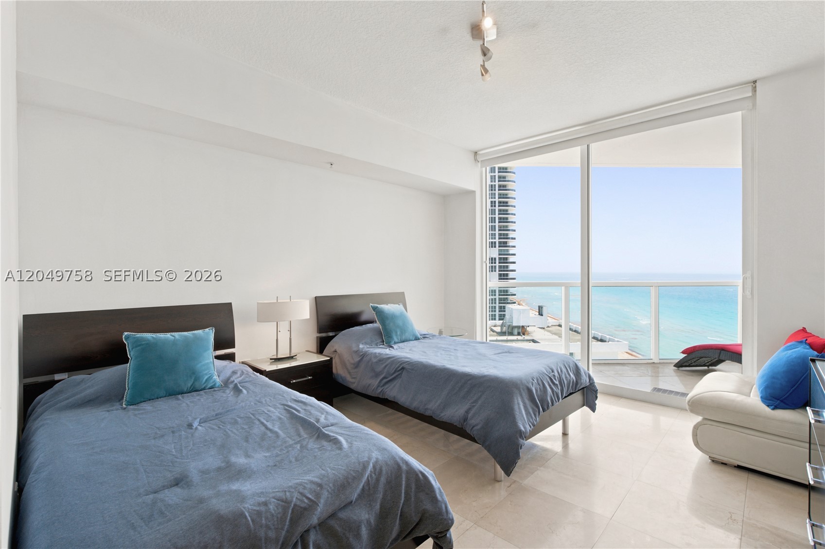 16699 Collins Ave 1604 Property Photo 14