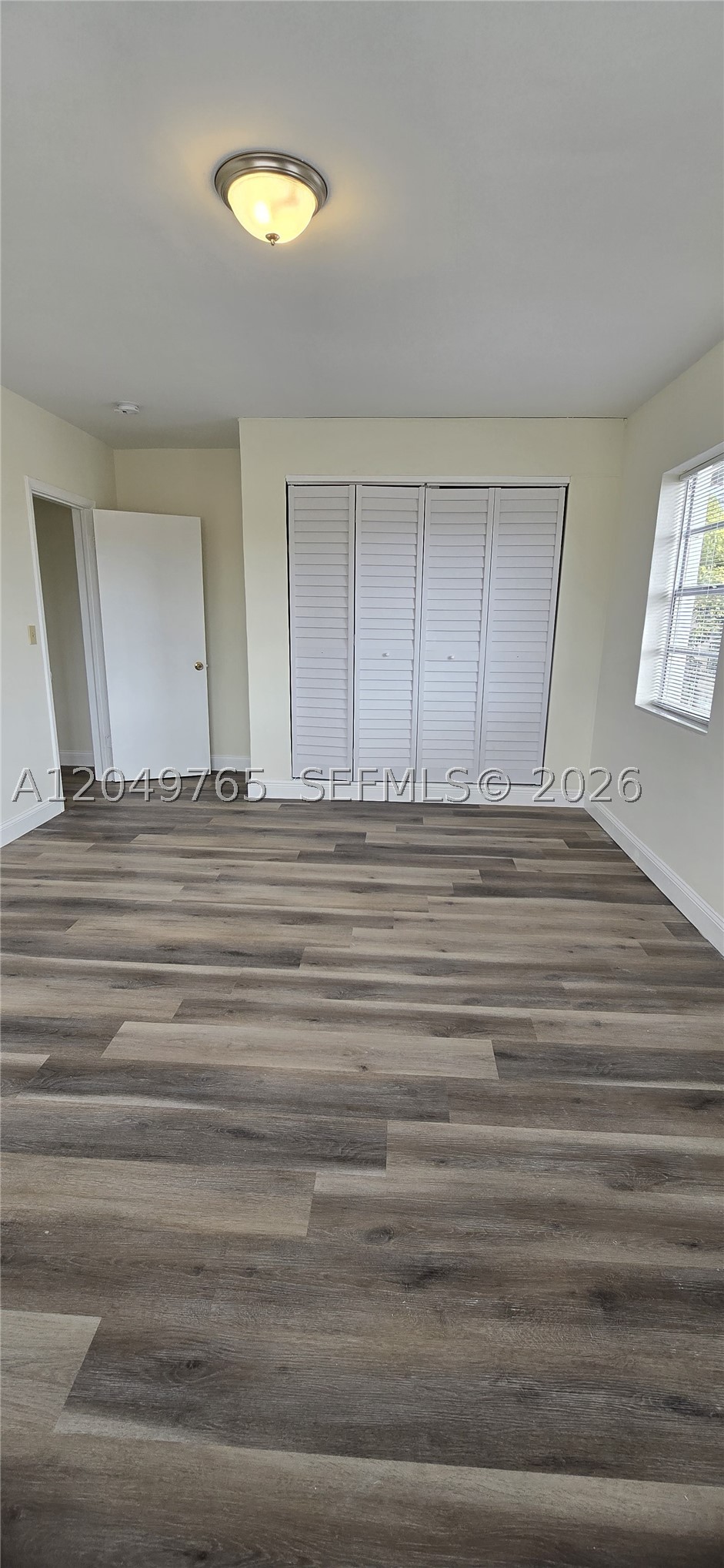 9041 Harding Ave 3 Property Photo 10