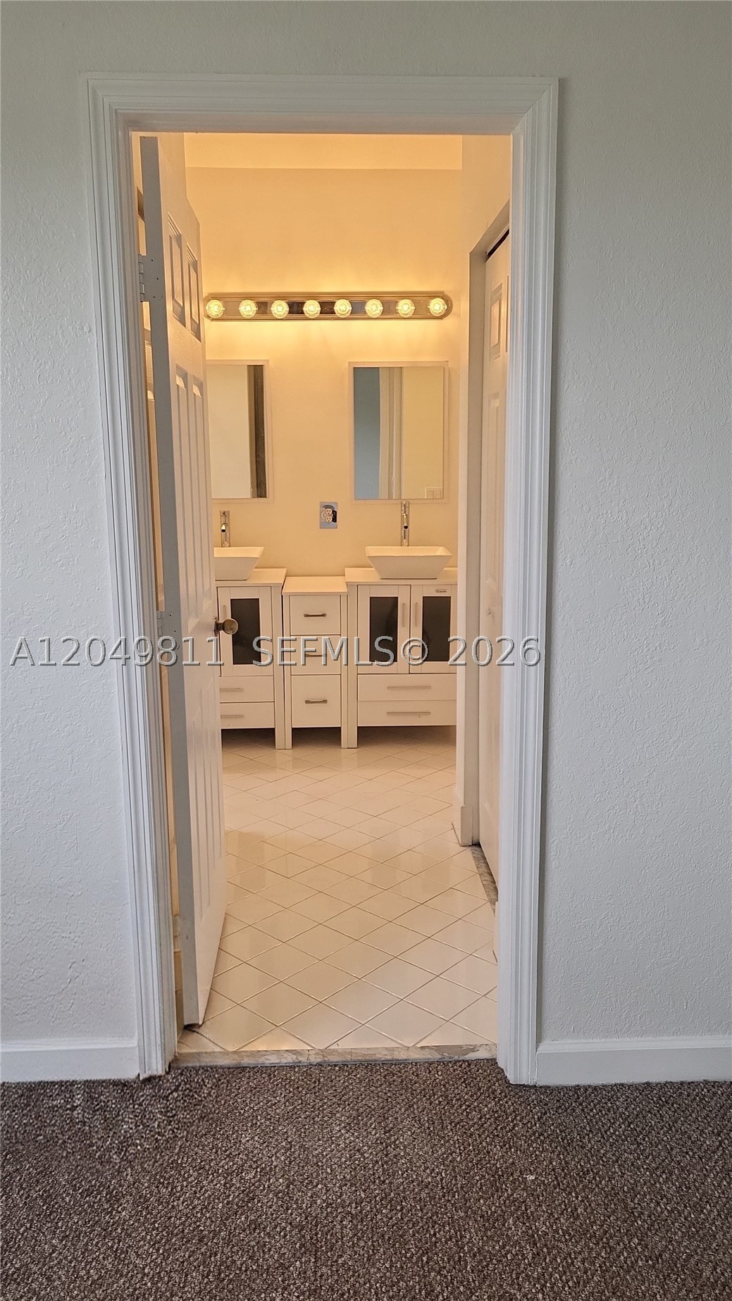 4163 Ne 11th St 0 Property Photo 15