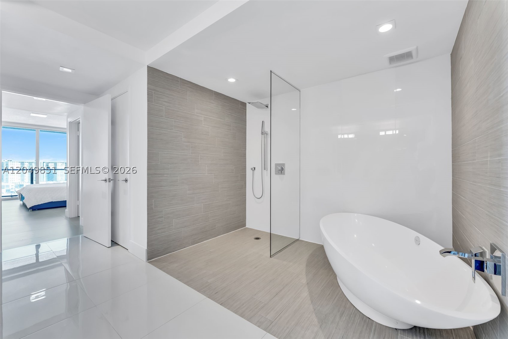 300 Sunny Isles Blvd 4-1603 Property Photo 13