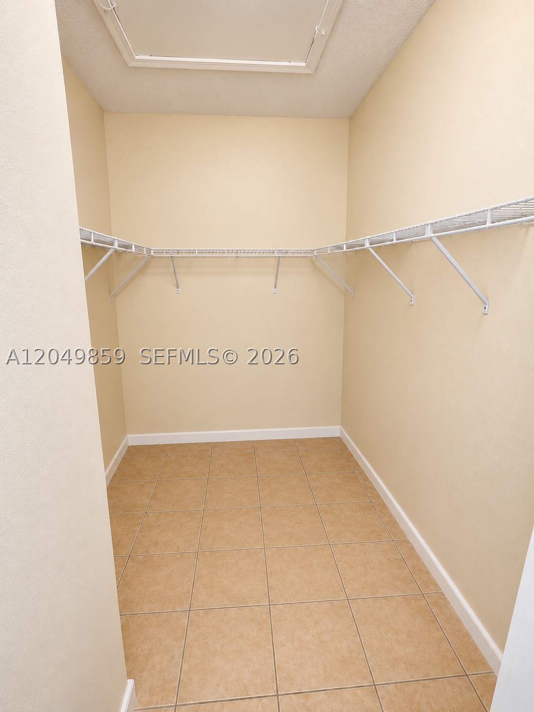 1413 Se 27th Ct 7 Property Photo 11