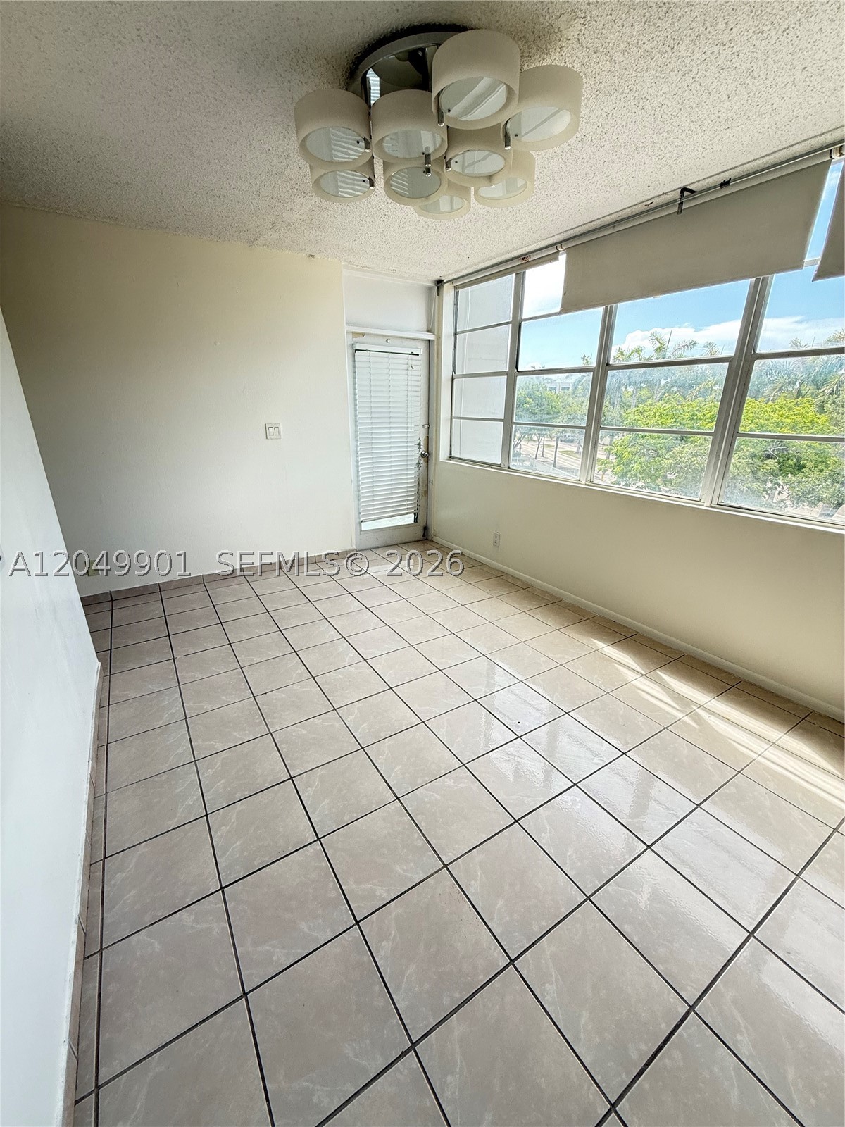 2025 Ne 164th St 318 Property Photo 5