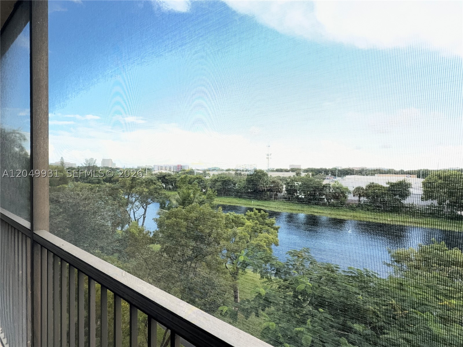 2206 S Cypress Bend Dr 508 Property Photo 15