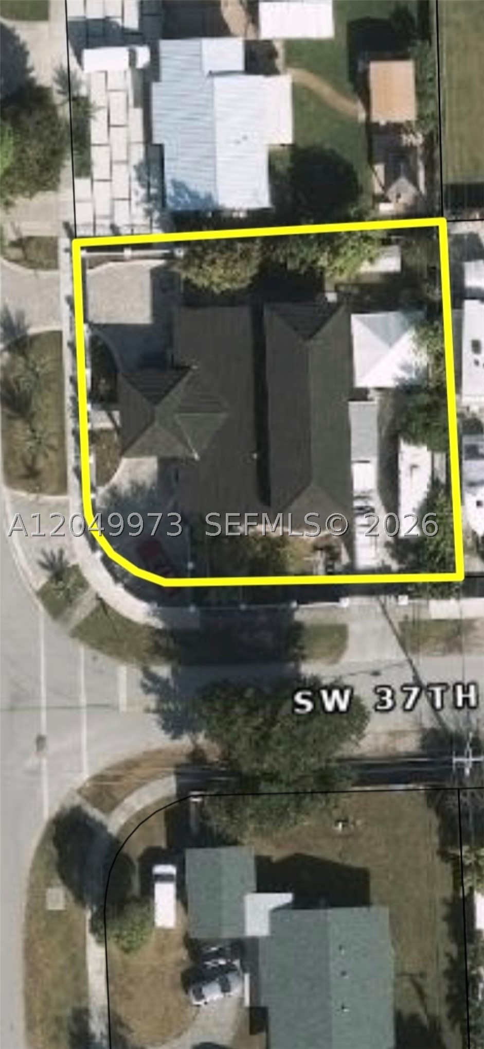 3711 Sw 122nd Ave Property Photo 2