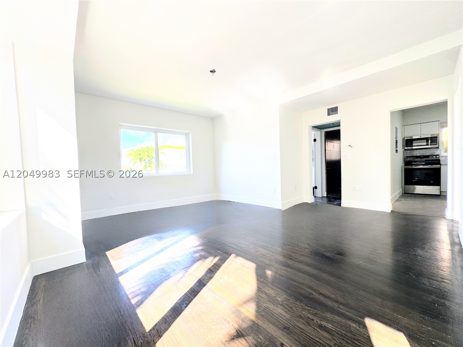 7325 Byron Ave 8 Property Photo 8