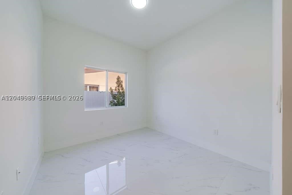 2938 Nw 27th St 2936 Property Photo 7