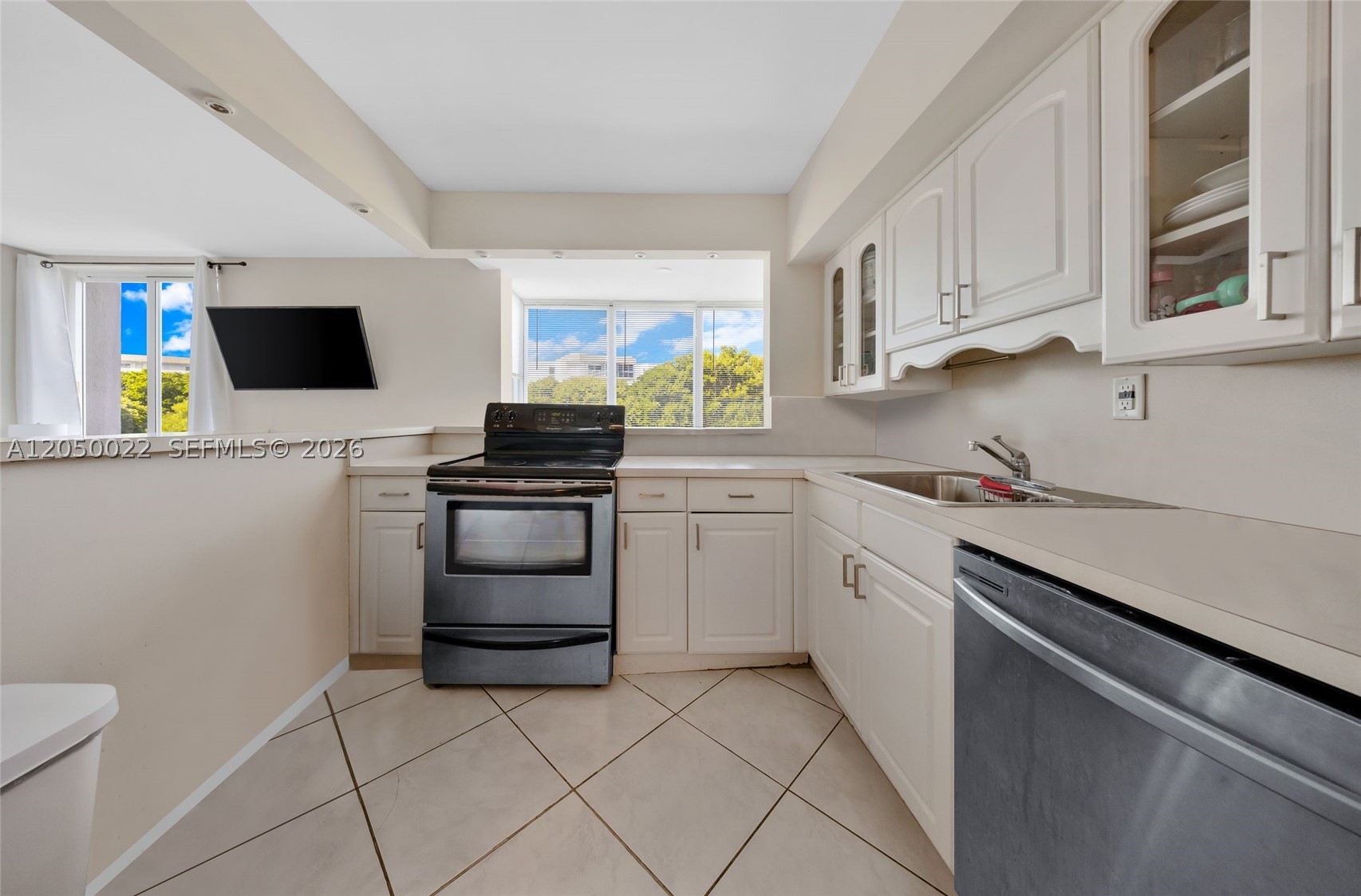 250 180th Dr 352 Property Photo 8