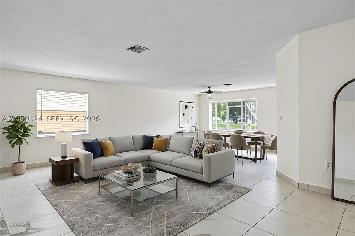 9847 Fairway Cove Ln Property Photo 12