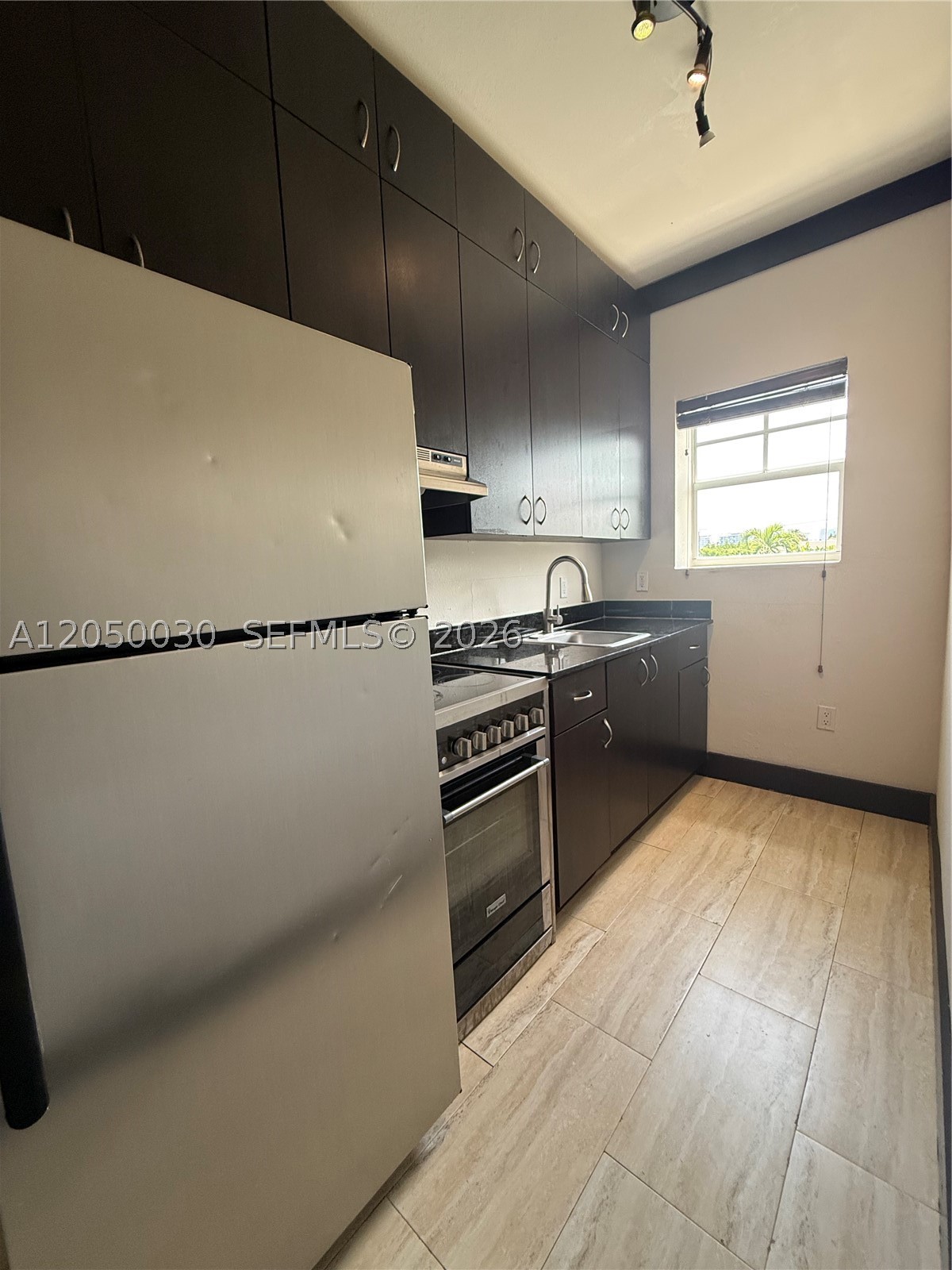 1330 Pennsylvania Ave 307 Property Photo 2