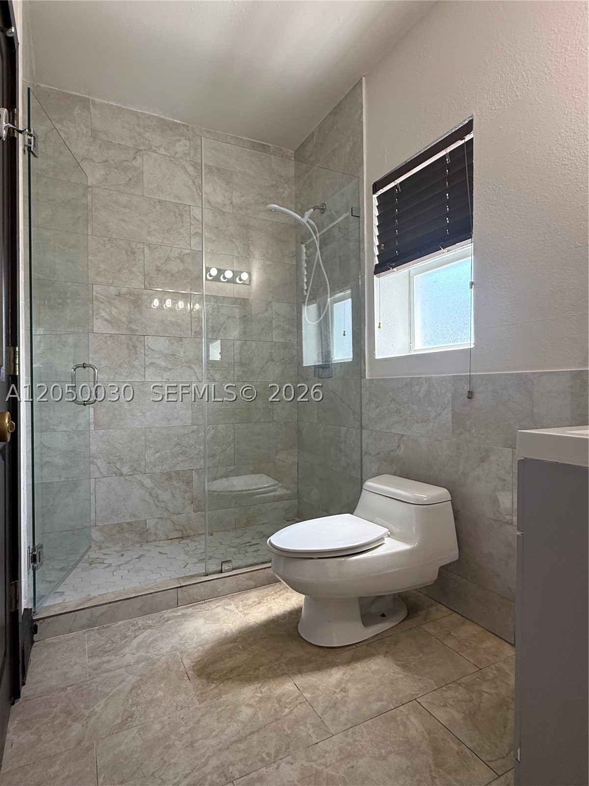 1330 Pennsylvania Ave 307 Property Photo 4