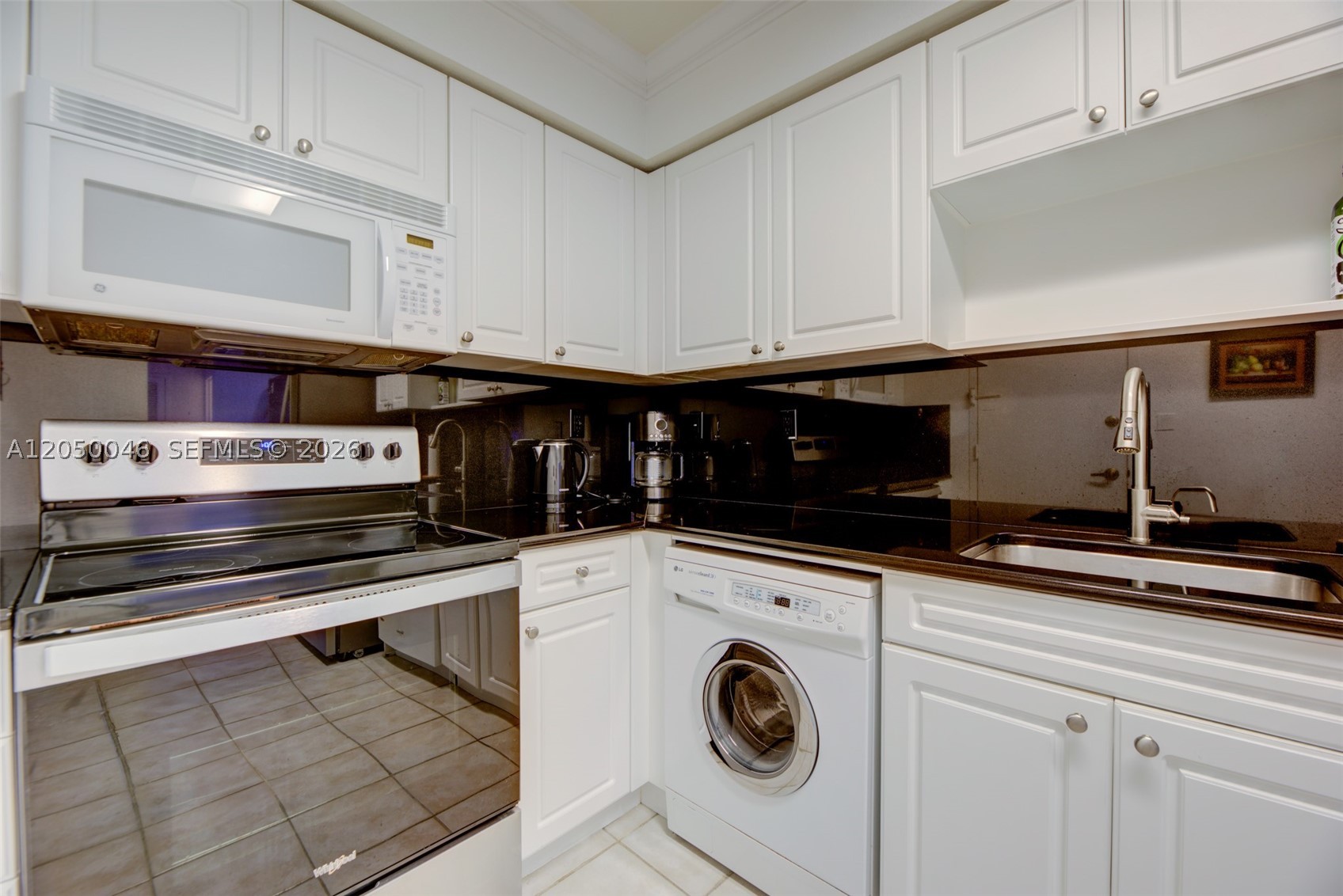 2501 S Ocean Dr 828 Property Photo 11