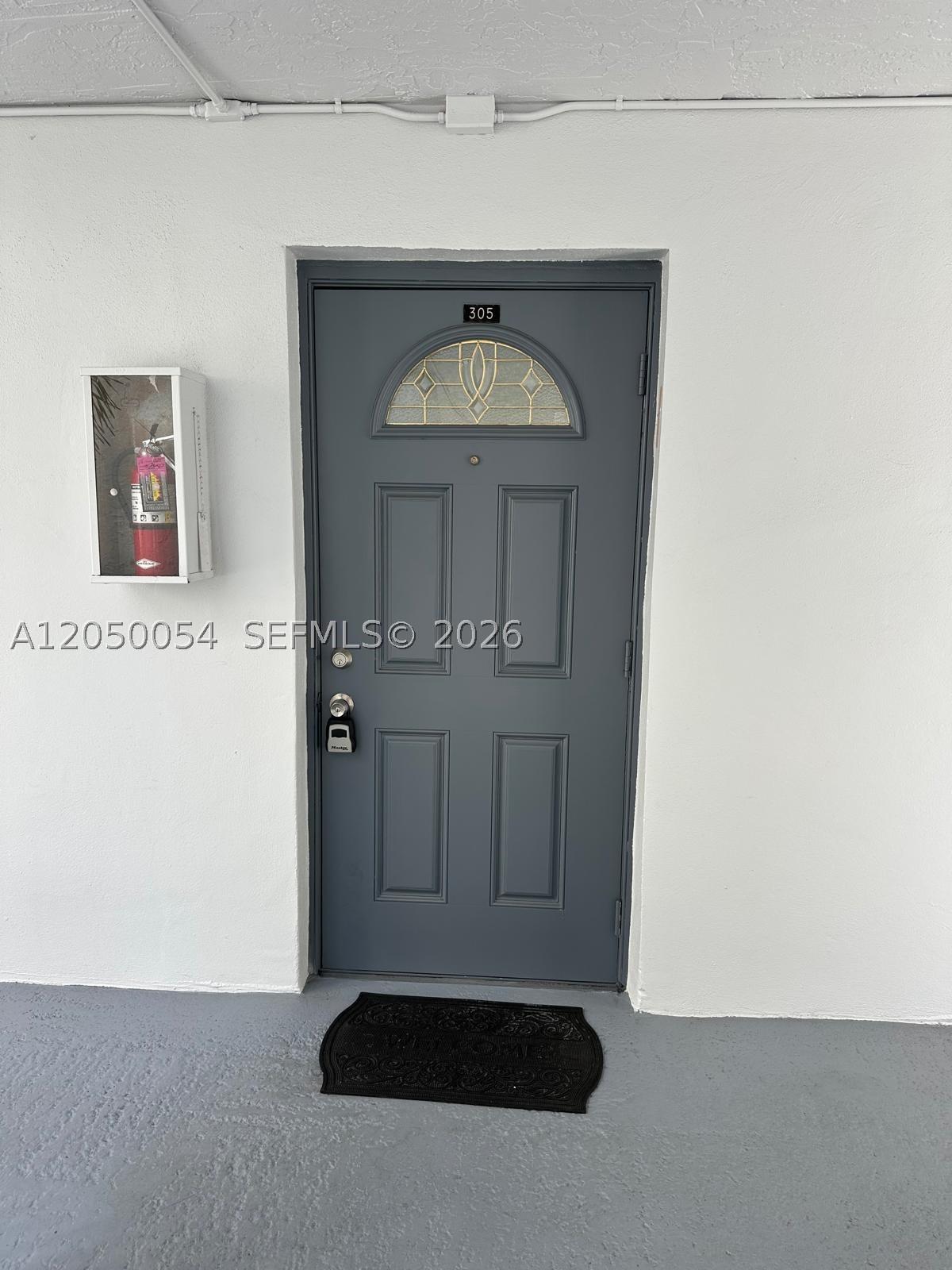 9410 Live Oak Pl 305 Property Photo 4