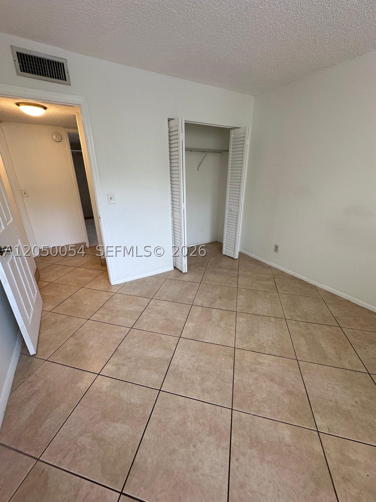 9410 Live Oak Pl 305 Property Photo 14