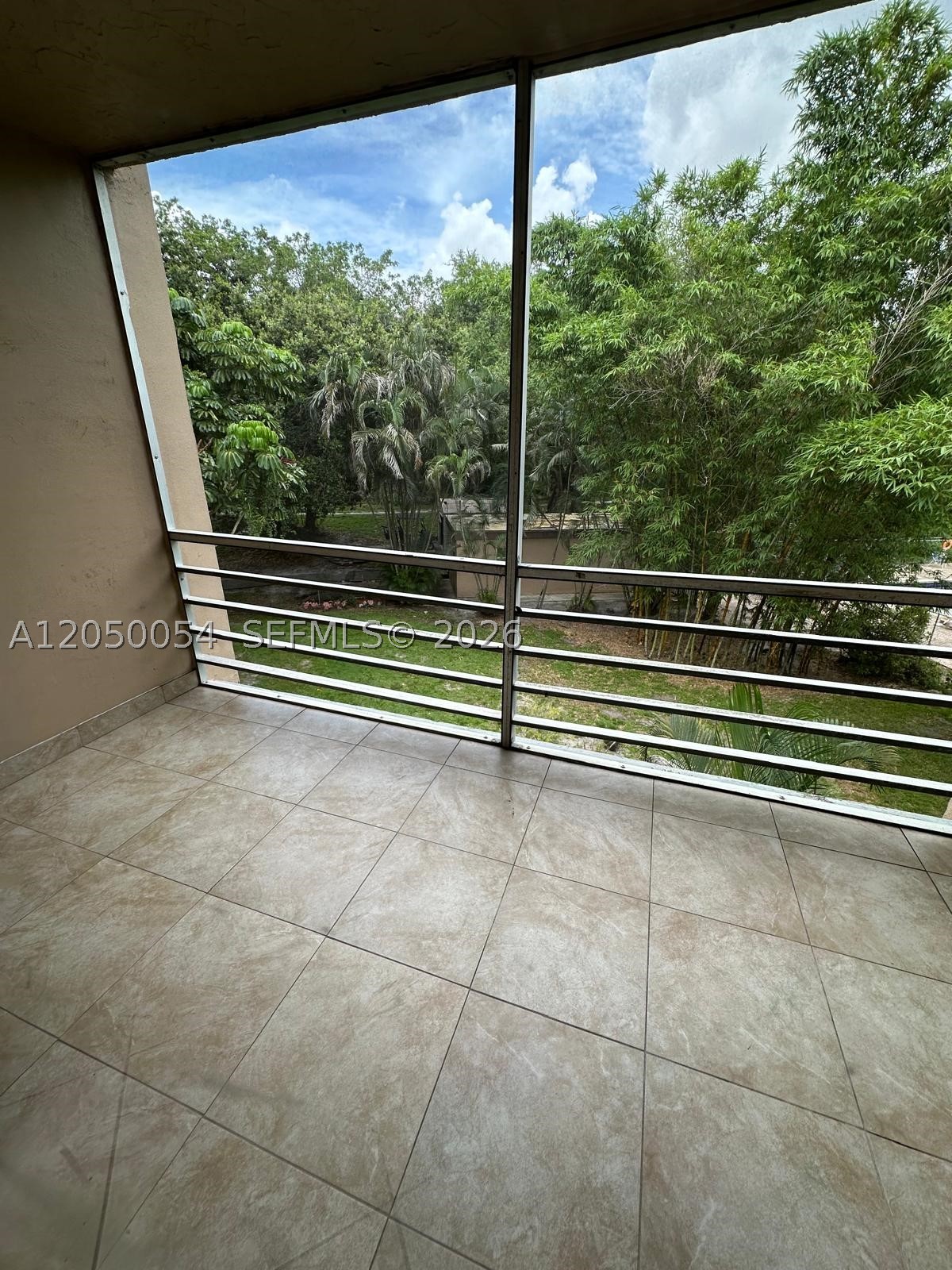 9410 Live Oak Pl 305 Property Photo 20