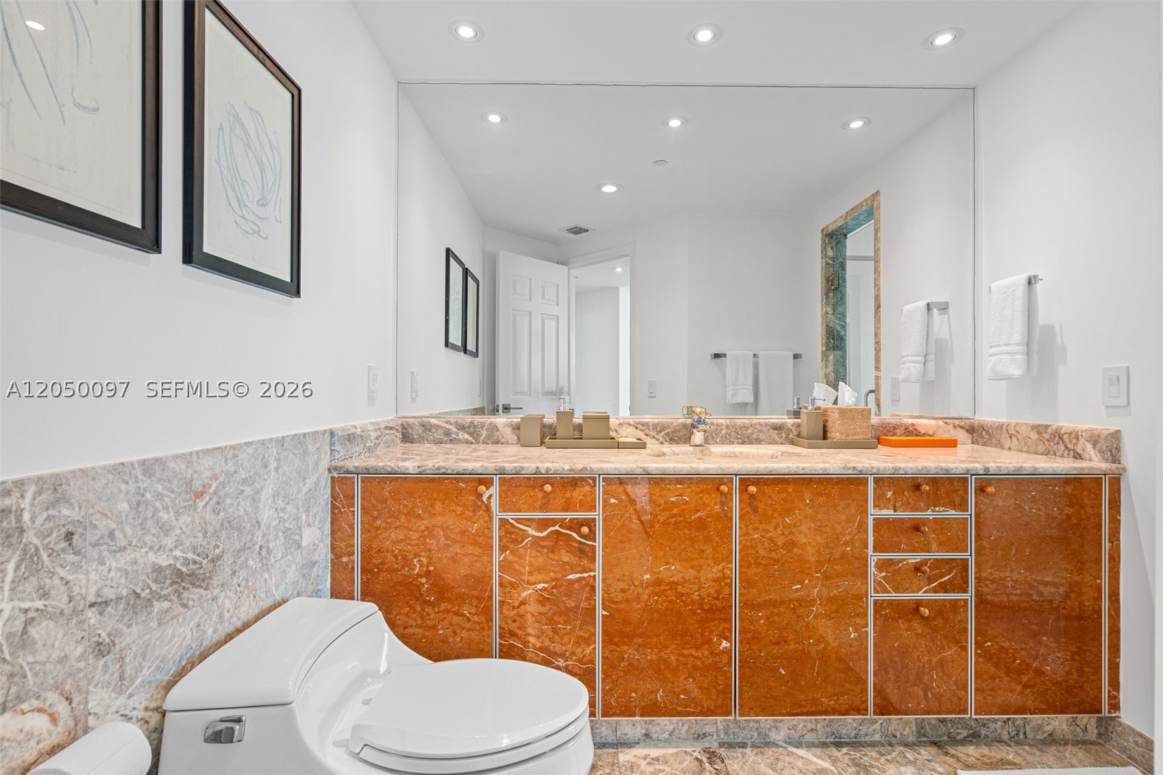 1643 Brickell Ave 2805 Property Photo 9