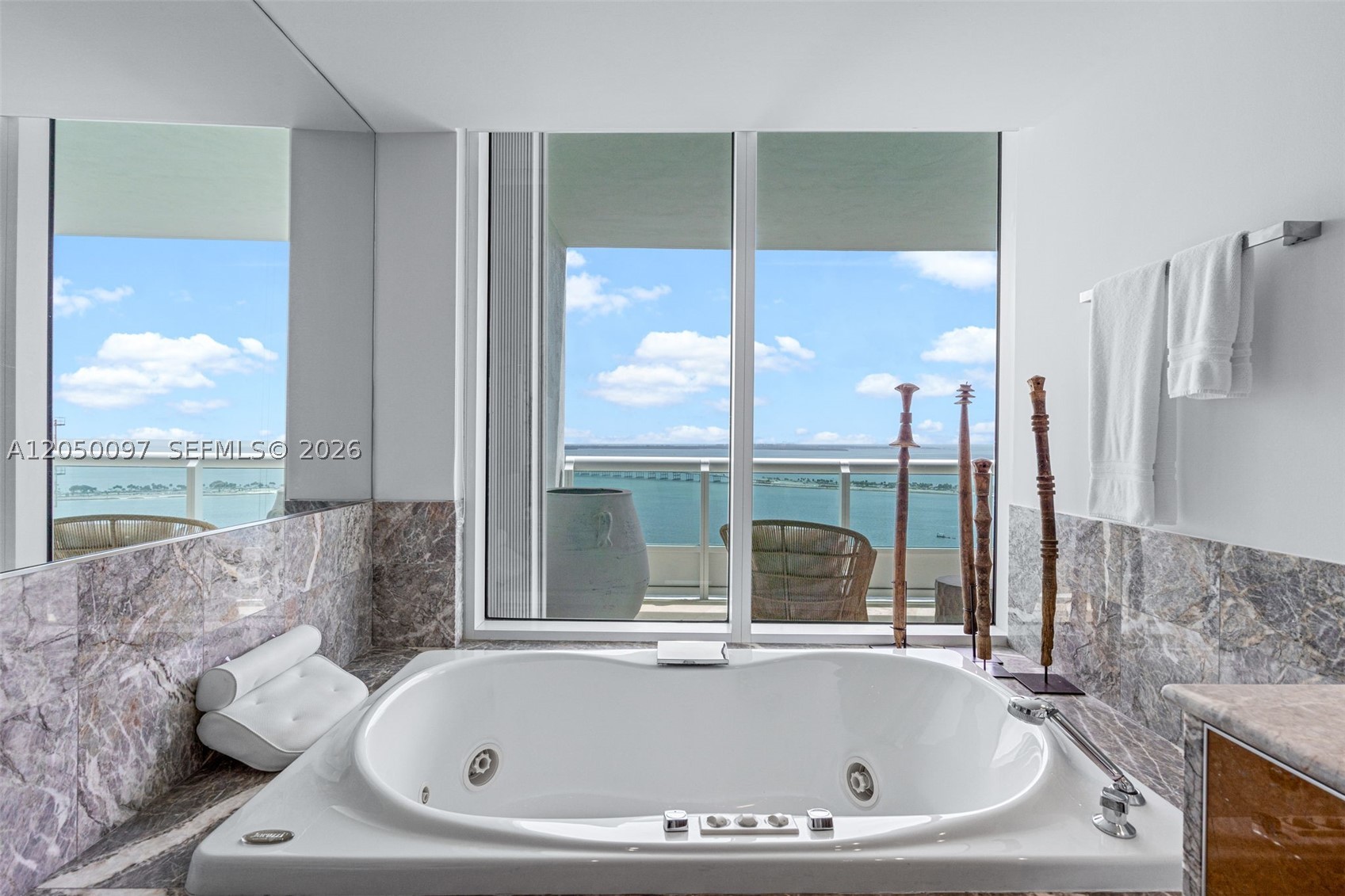 1643 Brickell Ave 2805 Property Photo 27