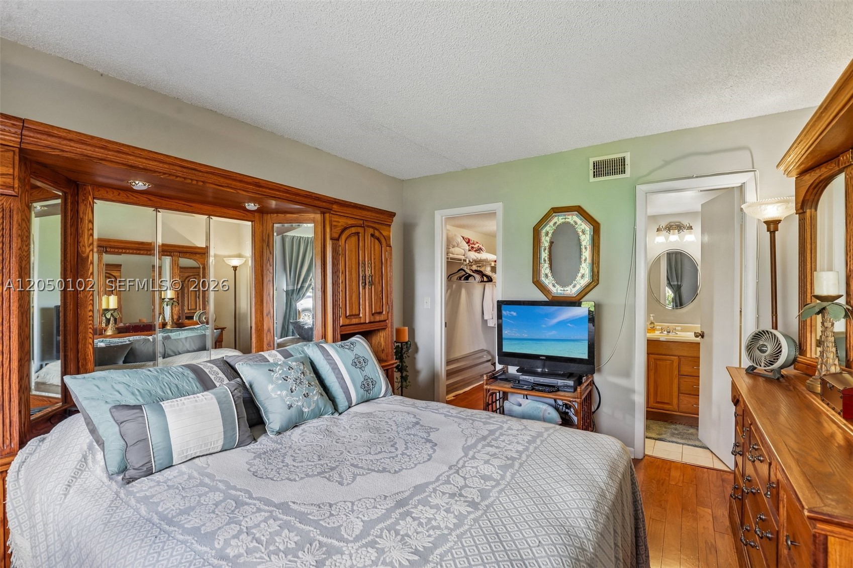 7094 Golf Colony Ct 104 Property Photo 18