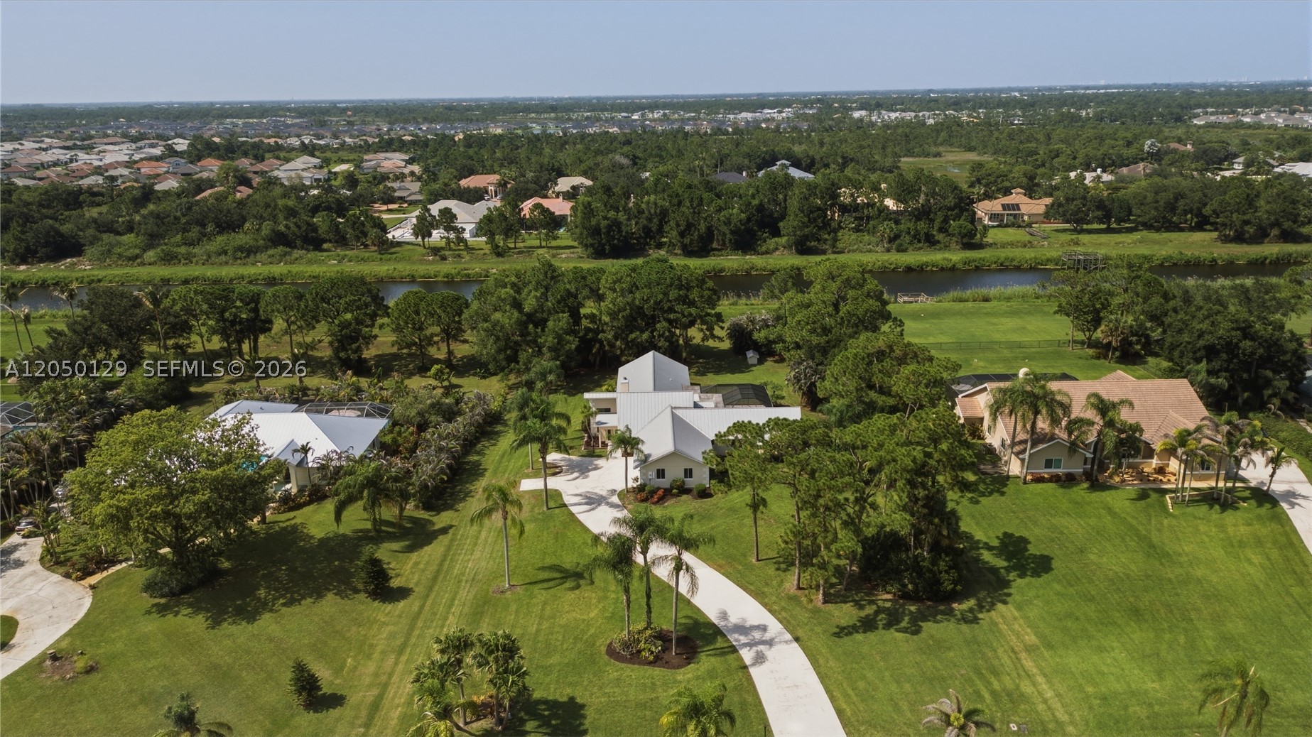 4101 Sw Bimini Cir N Property Photo 47