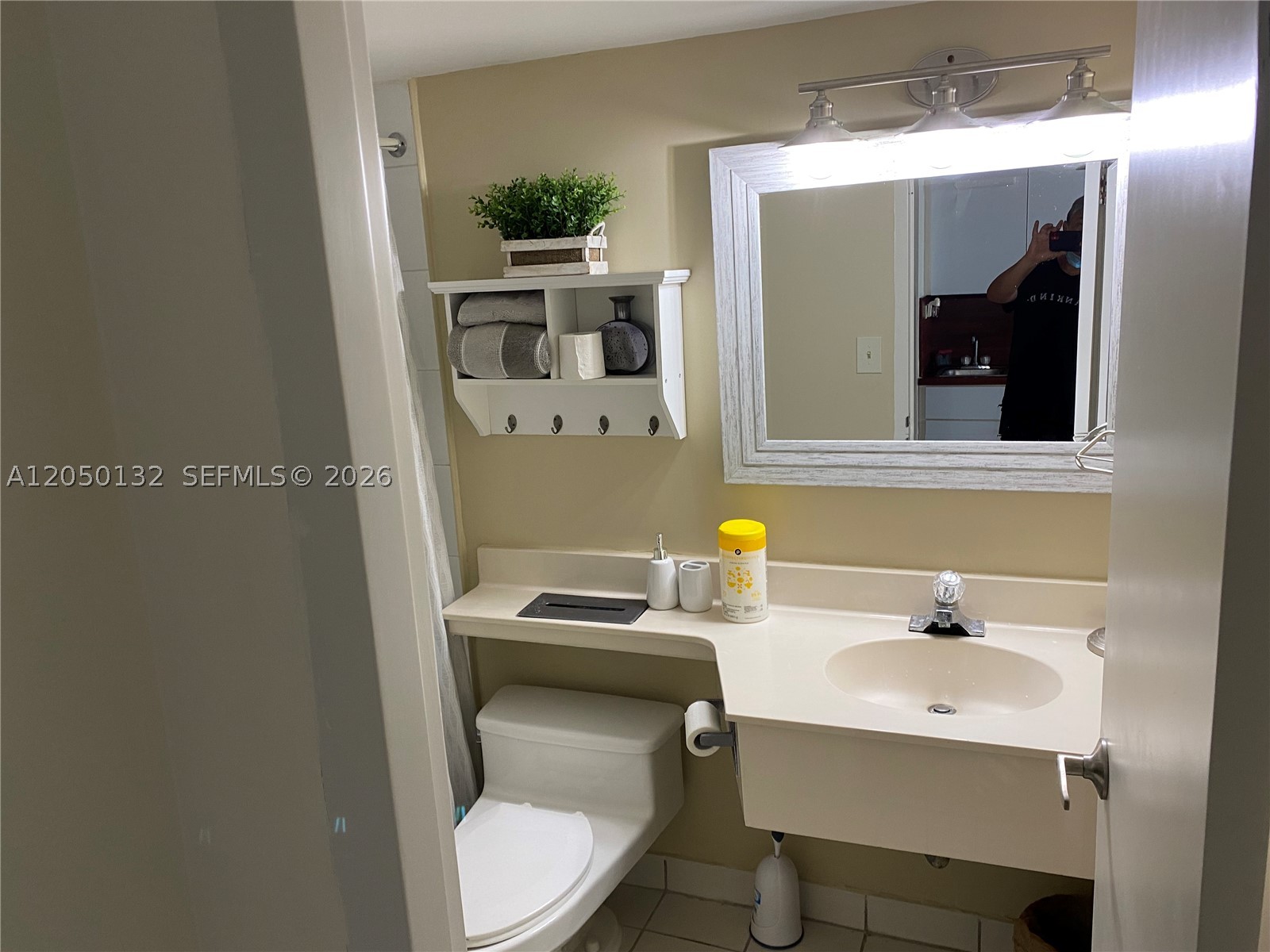 19201 E Collins Ave 442 Property Photo 4