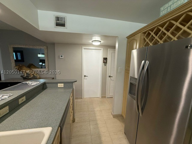 3725 S Ocean Dr 605 Property Photo 4