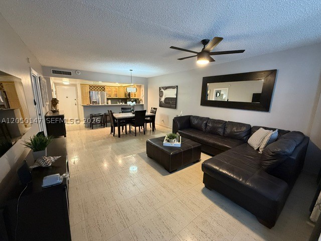 3725 S Ocean Dr 605 Property Photo 5