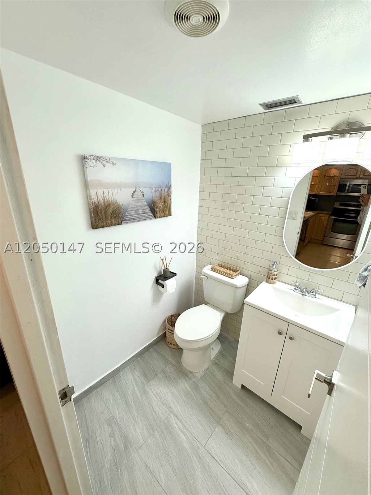 3725 S Ocean Dr 605 Property Photo 6