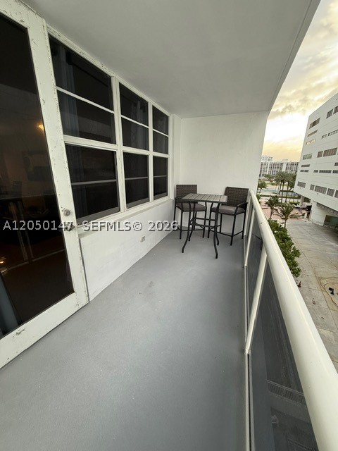3725 S Ocean Dr 605 Property Photo 14
