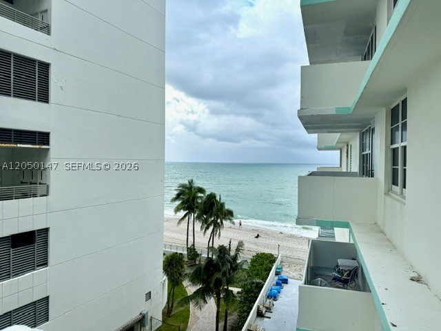 3725 S Ocean Dr 605 Property Photo 16
