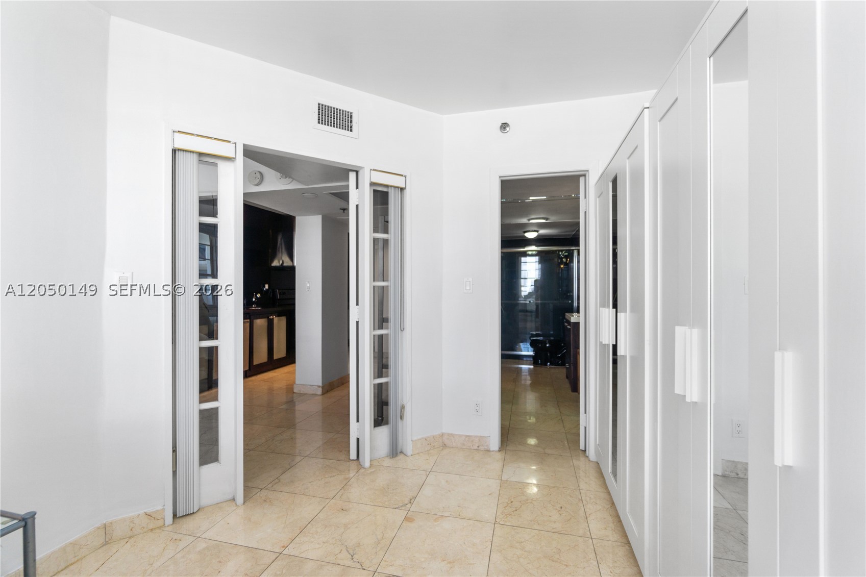 100 Lincoln Rd 1020 Property Photo 18