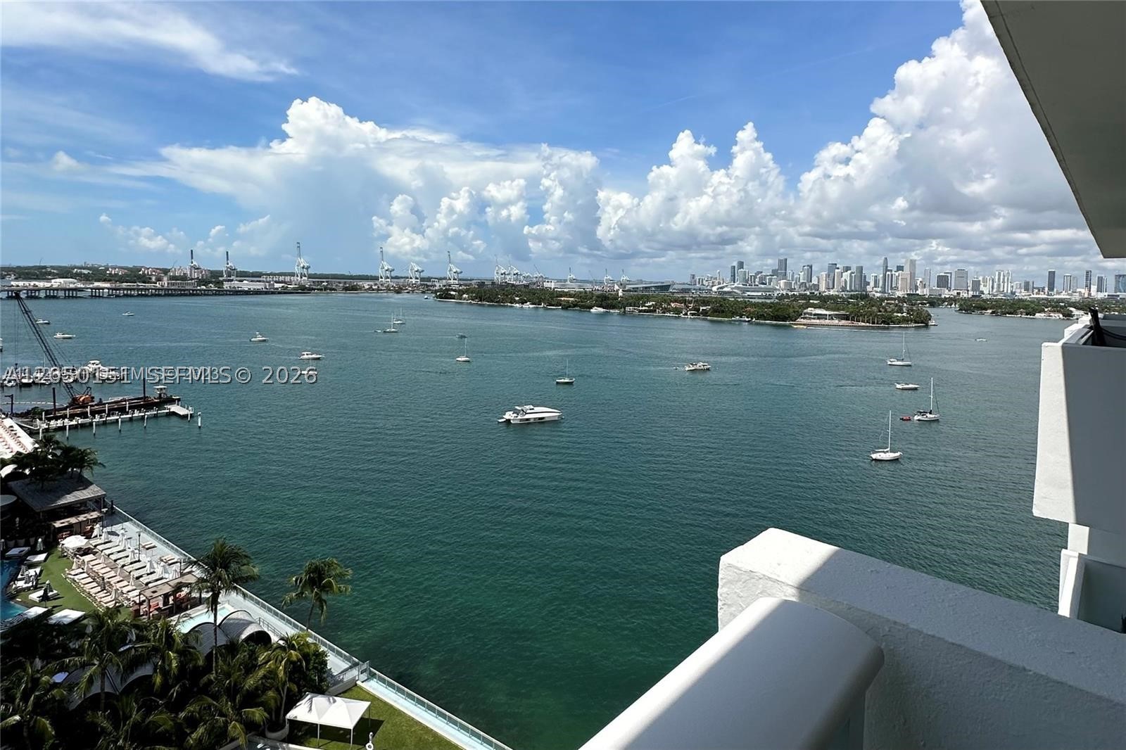 1200 West Ave Ph29 Property Photo 1