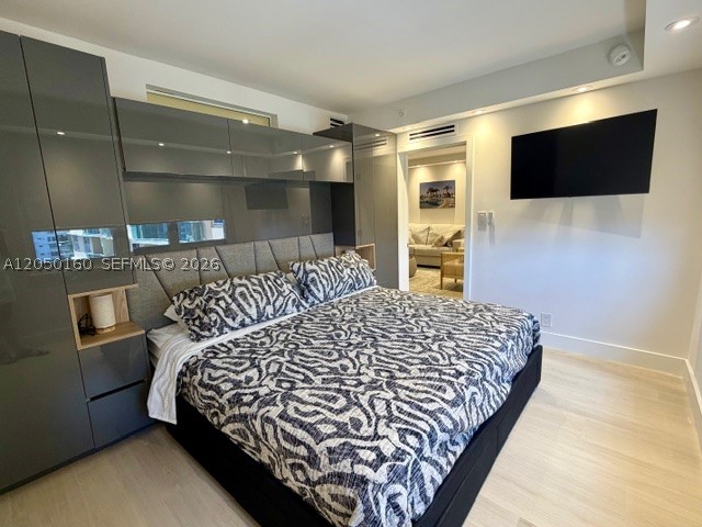 2501 S Ocean Dr 833 (available Now-dec) Property Photo 7