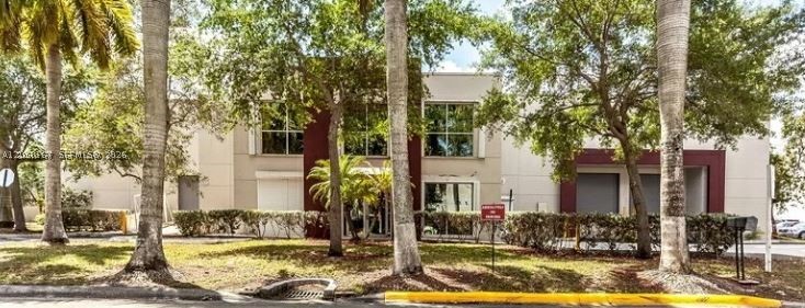 3071 NW 107th Ave