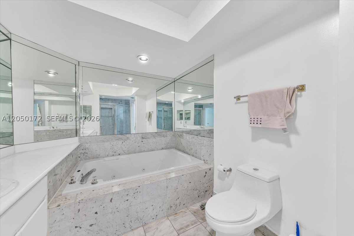 16400 Collins Ave 342 Property Photo 35