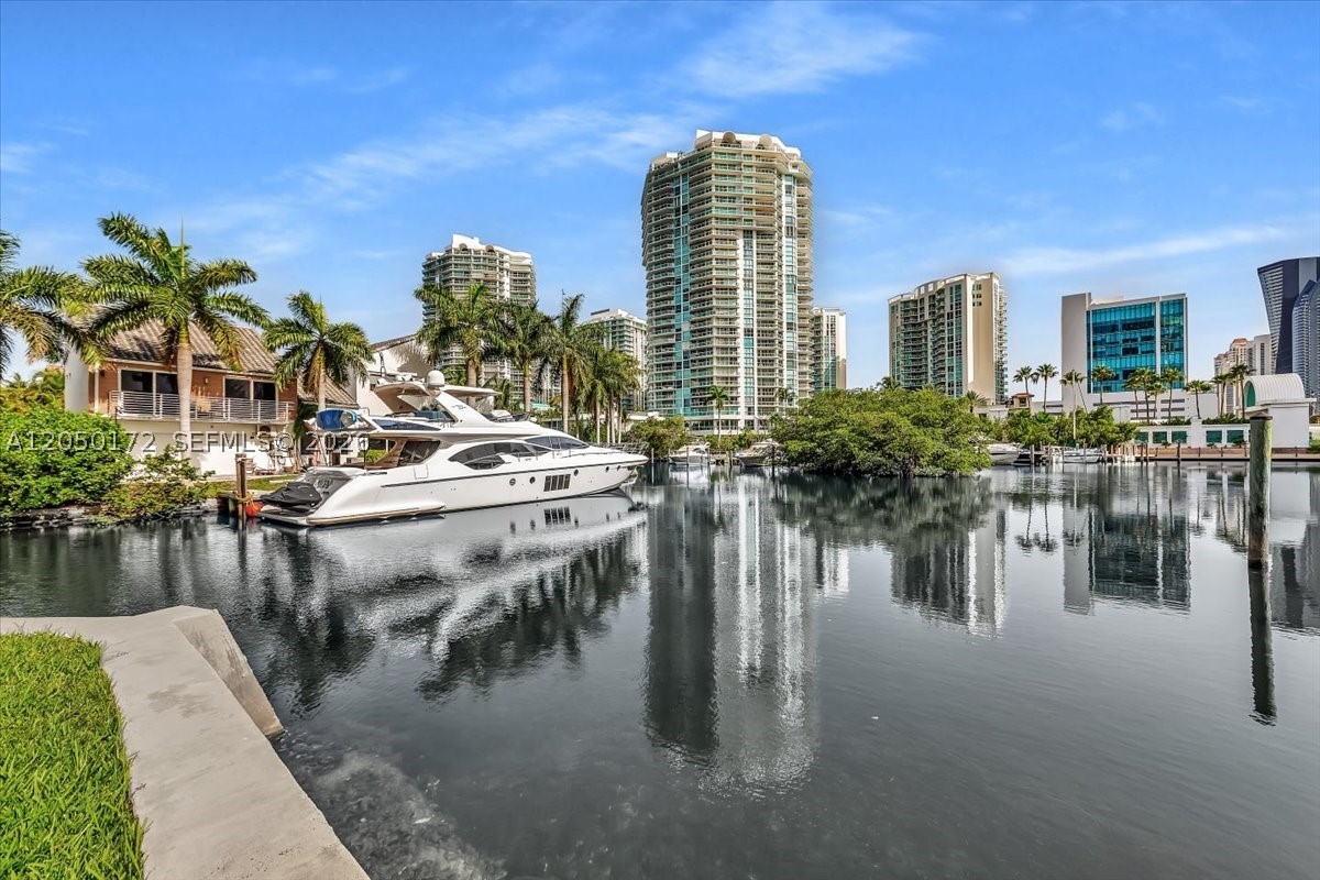 16400 Collins Ave 342 Property Photo 45