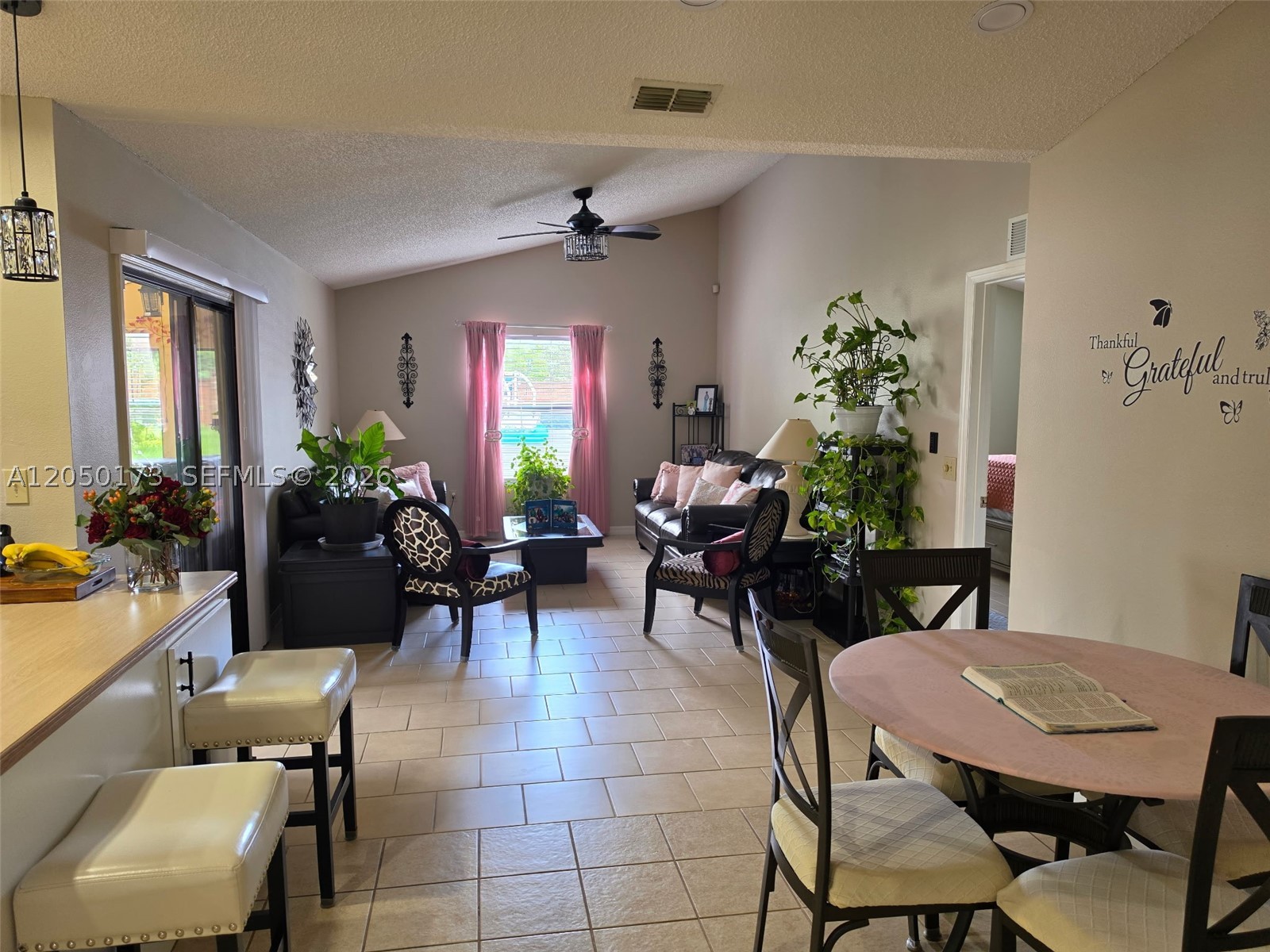 2824 Sunset Ridge St Property Photo 4