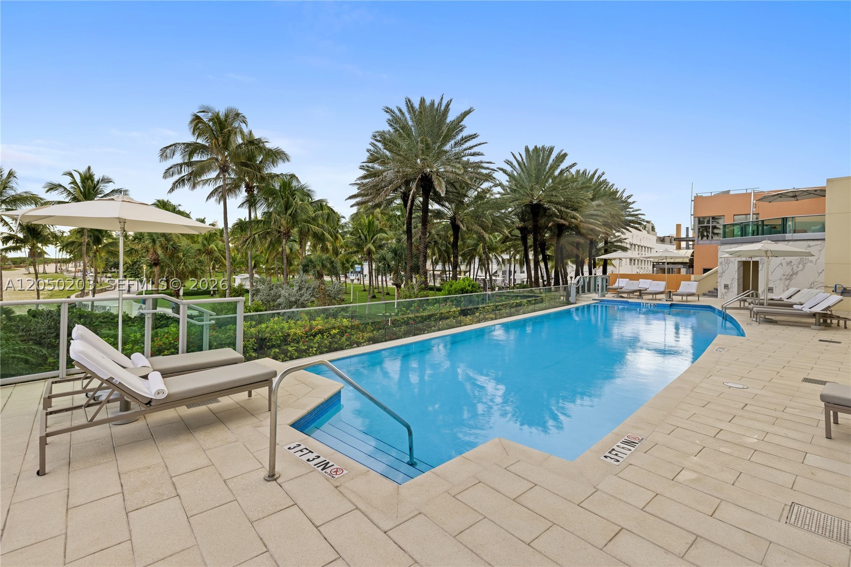 1455 Ocean Dr 1009 Property Photo 17